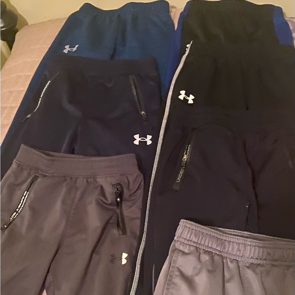 Bundle of 7 pairs of joggers and athletic wear pants - Picture 2 of 5